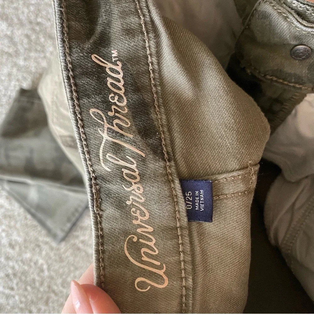 Universal Thread Camo Print High Rise Skinny Crop Jeans